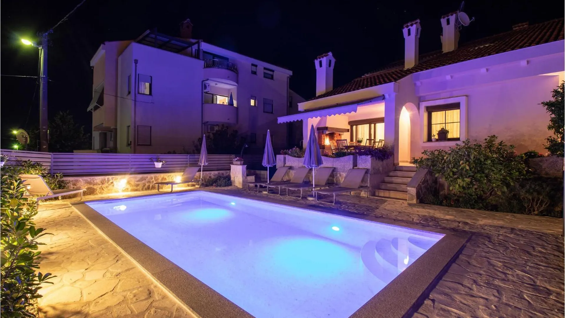 Gorgeous Home In Zadar With Heated Swimming Pool 度假居