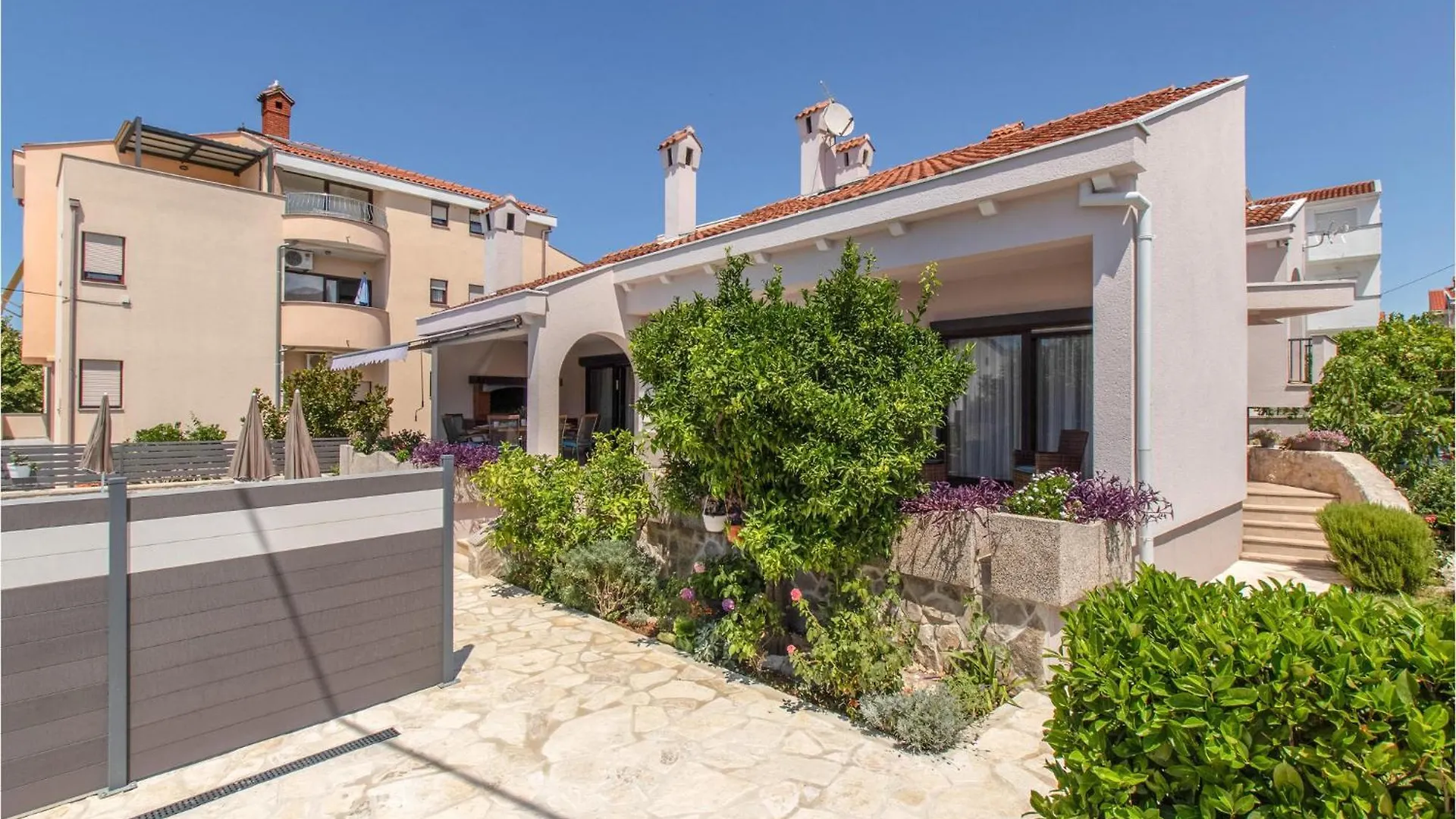 度假居 Gorgeous Home In Zadar With Heated Swimming Pool